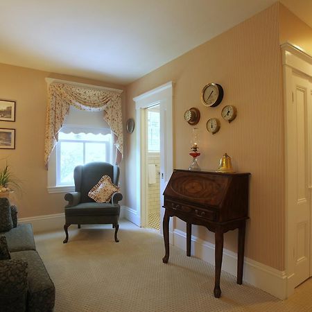 The Kings Inne Yarmouth Port Экстерьер фото